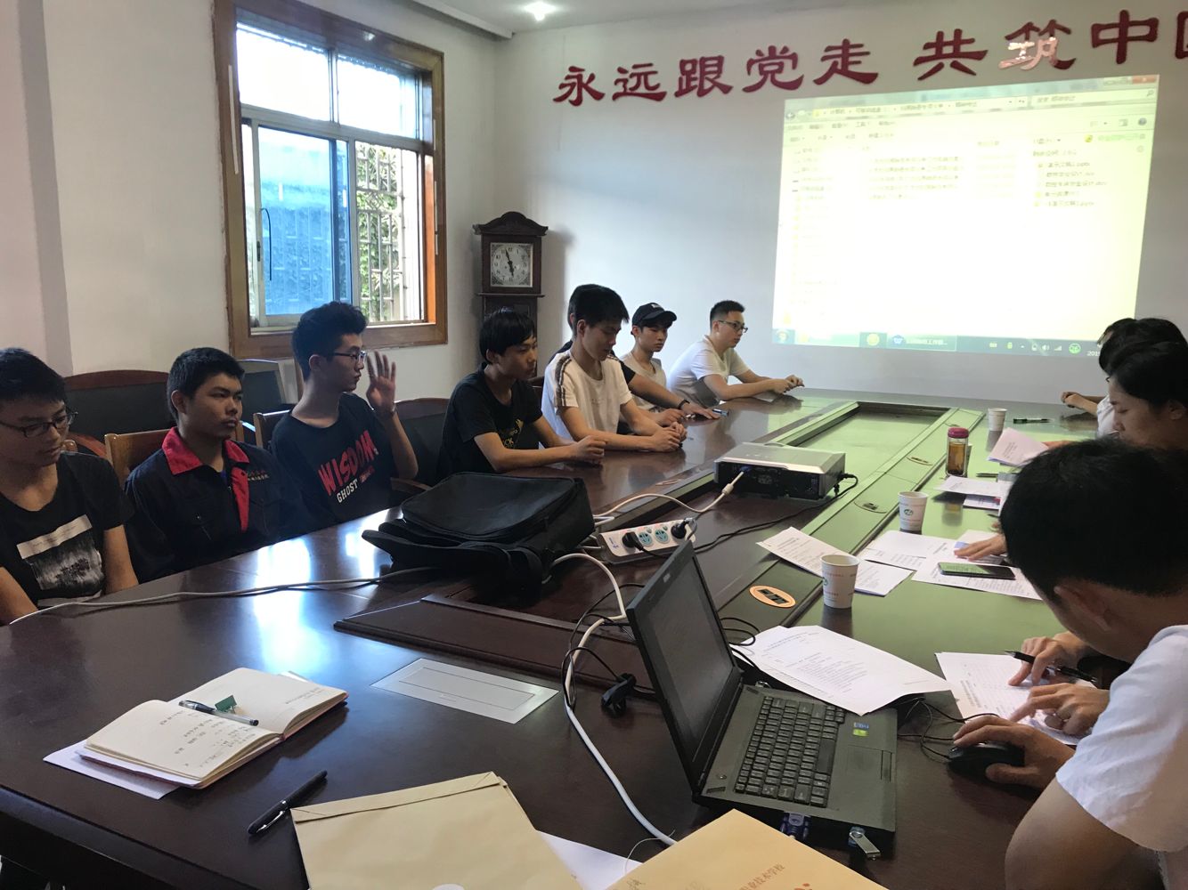 校領(lǐng)導(dǎo)朱雨蘭一行到機械工程學(xué)院 開展掃黑除惡專項斗爭工作督查