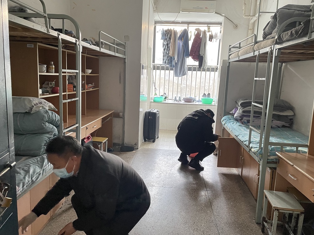 學(xué)校開展校園冬季安全大檢查
