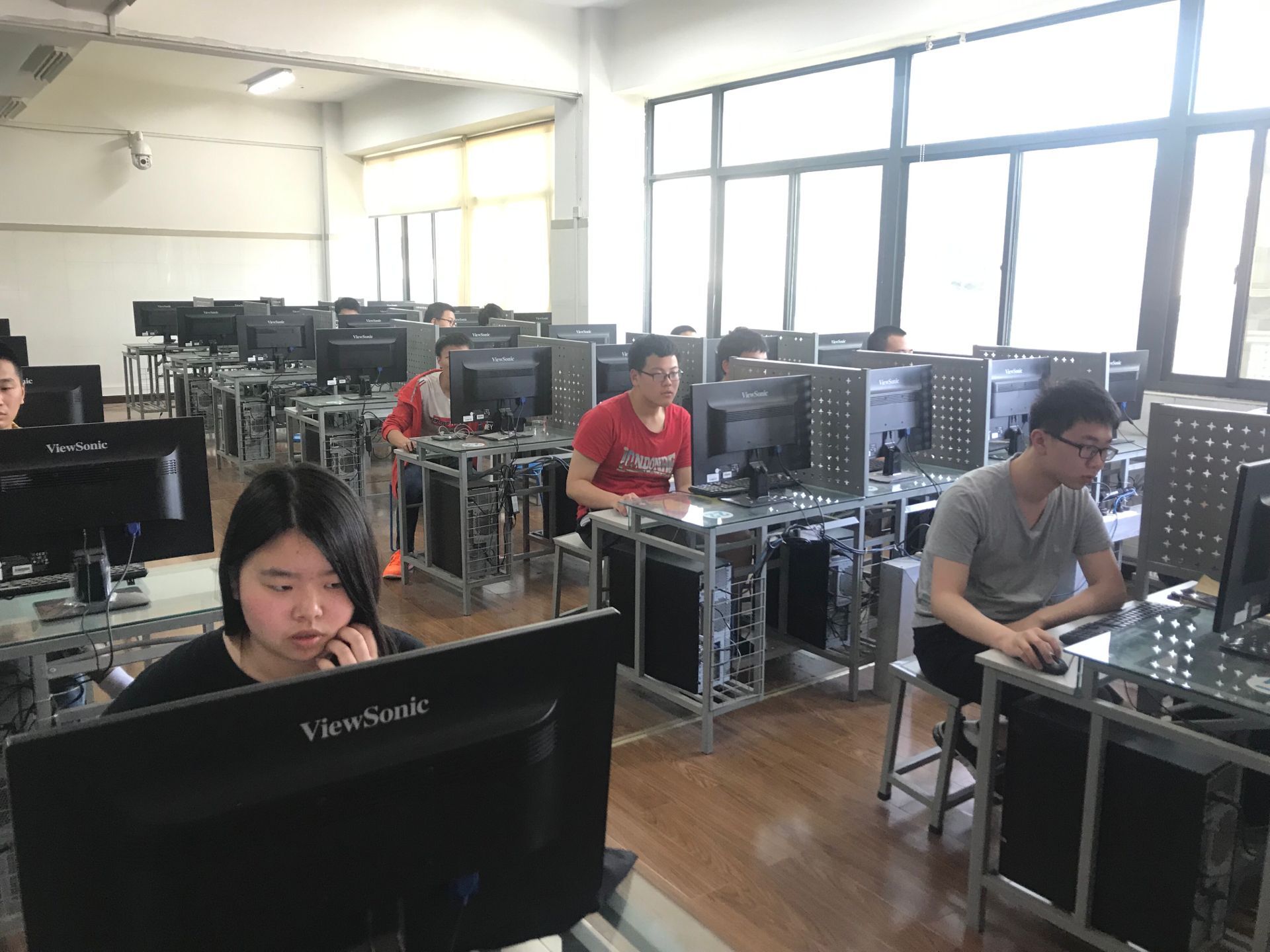 船舶工程學院舉辦輪機模擬器操作競賽