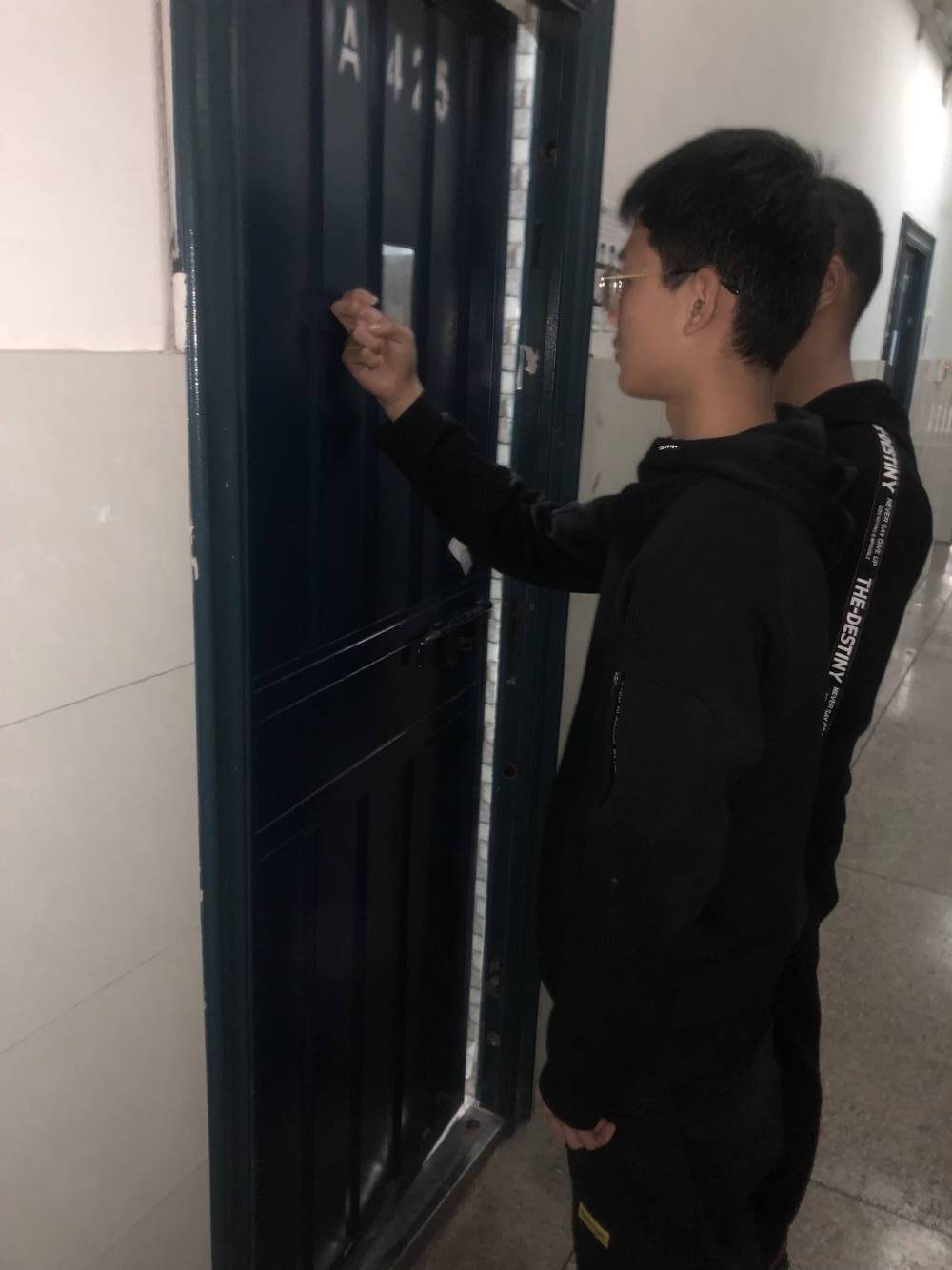 構(gòu)建衛(wèi)生安全寢室，傳承宿舍文化精神