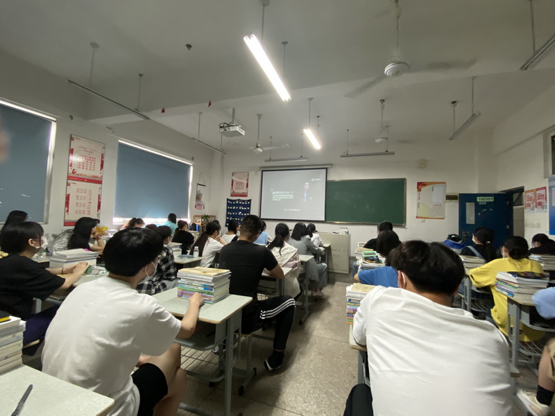 船舶工程學(xué)院開展大學(xué)生心理健康教育活動
