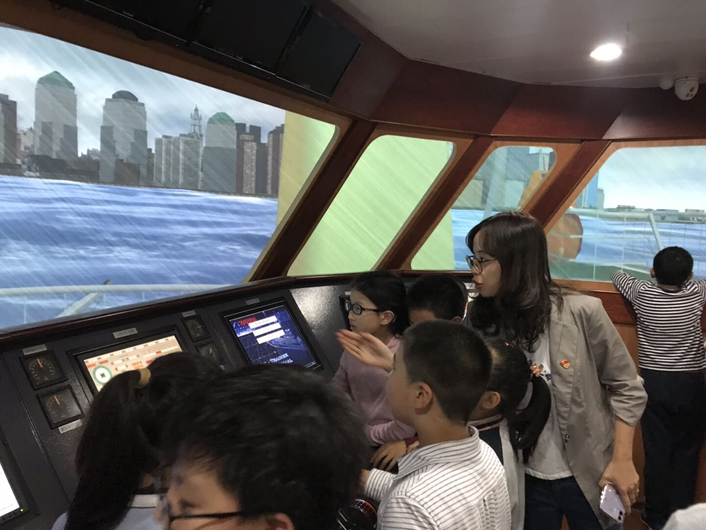 駕機教研室黨支部開展志愿服務活動