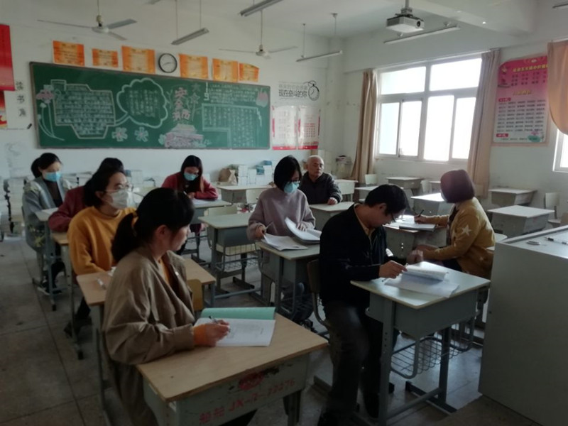 1604369594795047789.jpg 鄧召庭評課_副本.jpg
