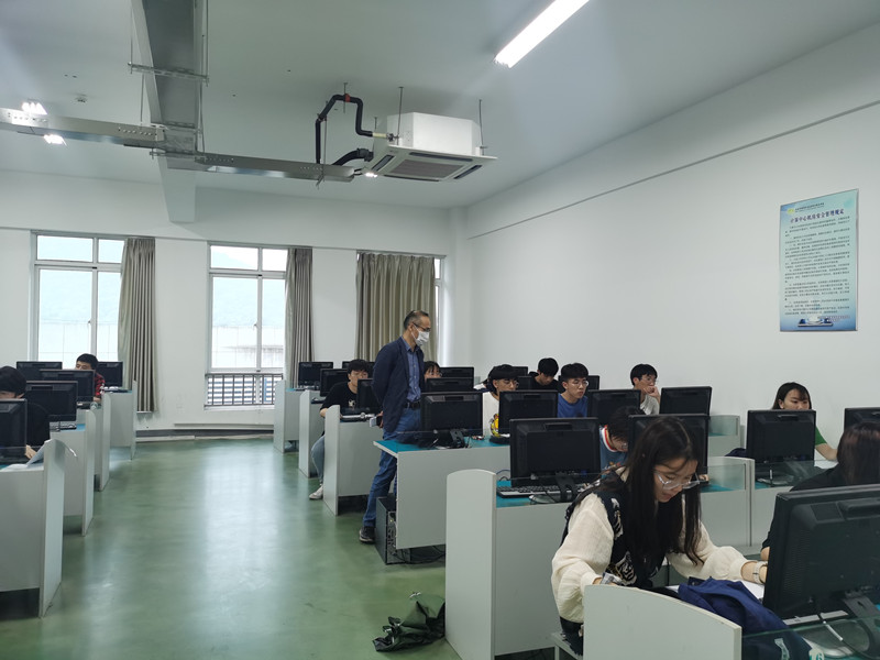 船舶工程學(xué)院舉辦船舶與海洋工程CAD/CAM技能競賽