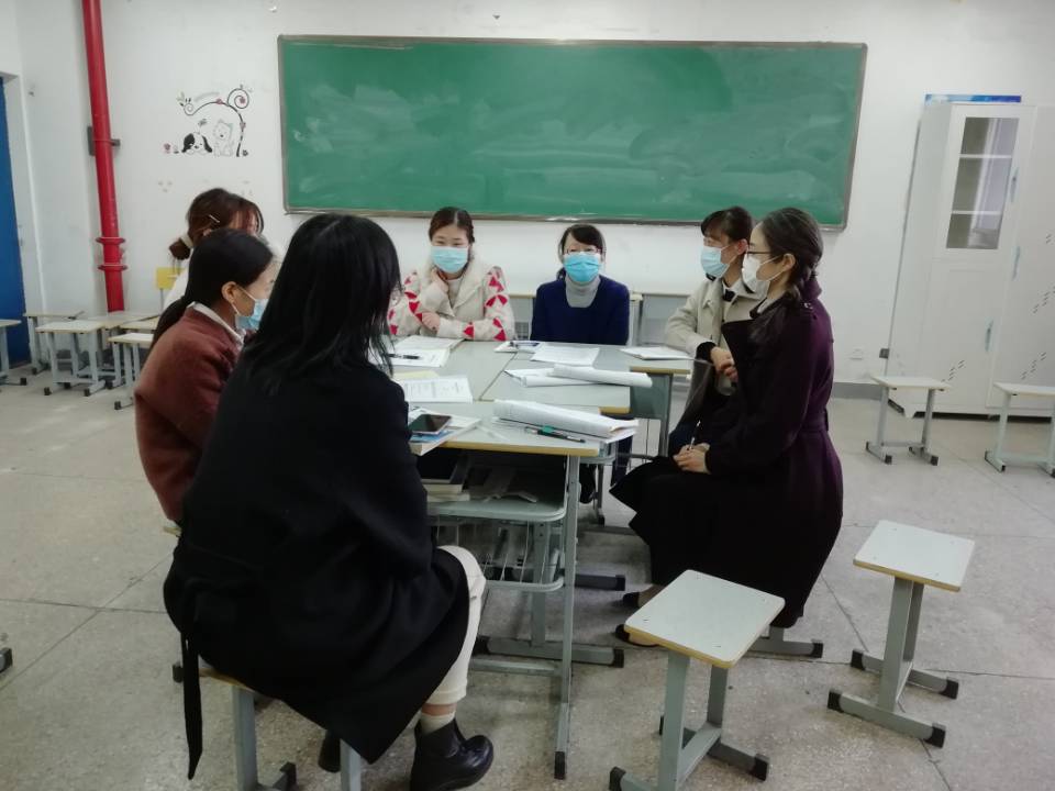 船舶工程學院開展校級公開課評議活動  ——沈麗蘭老師講《船舶壓縮制冷裝置結構的認知》