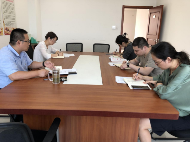 紀(jì)檢審計財務(wù)黨支部召開專題組織生活會