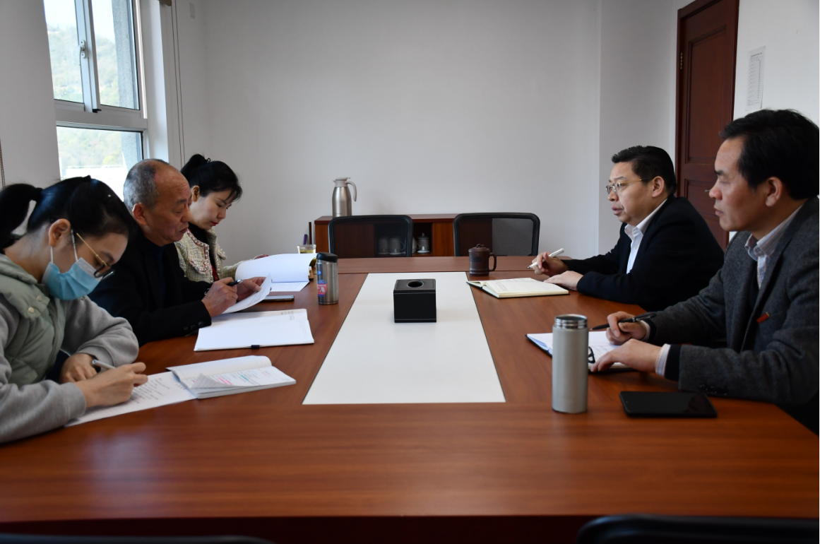 學校黨委書記、校長李虎赴發(fā)展規(guī)劃處開展調(diào)研工作