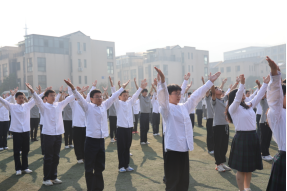 學(xué)校組織第8個(gè)近視防控宣傳教育月系列活動(dòng)