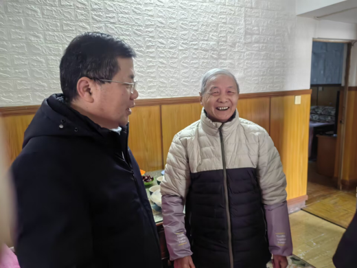 歲寒情深暖桑榆 薪火相傳啟新程 ---校領(lǐng)導(dǎo)帶隊(duì)開展新春走訪退休教職工活動(dòng)