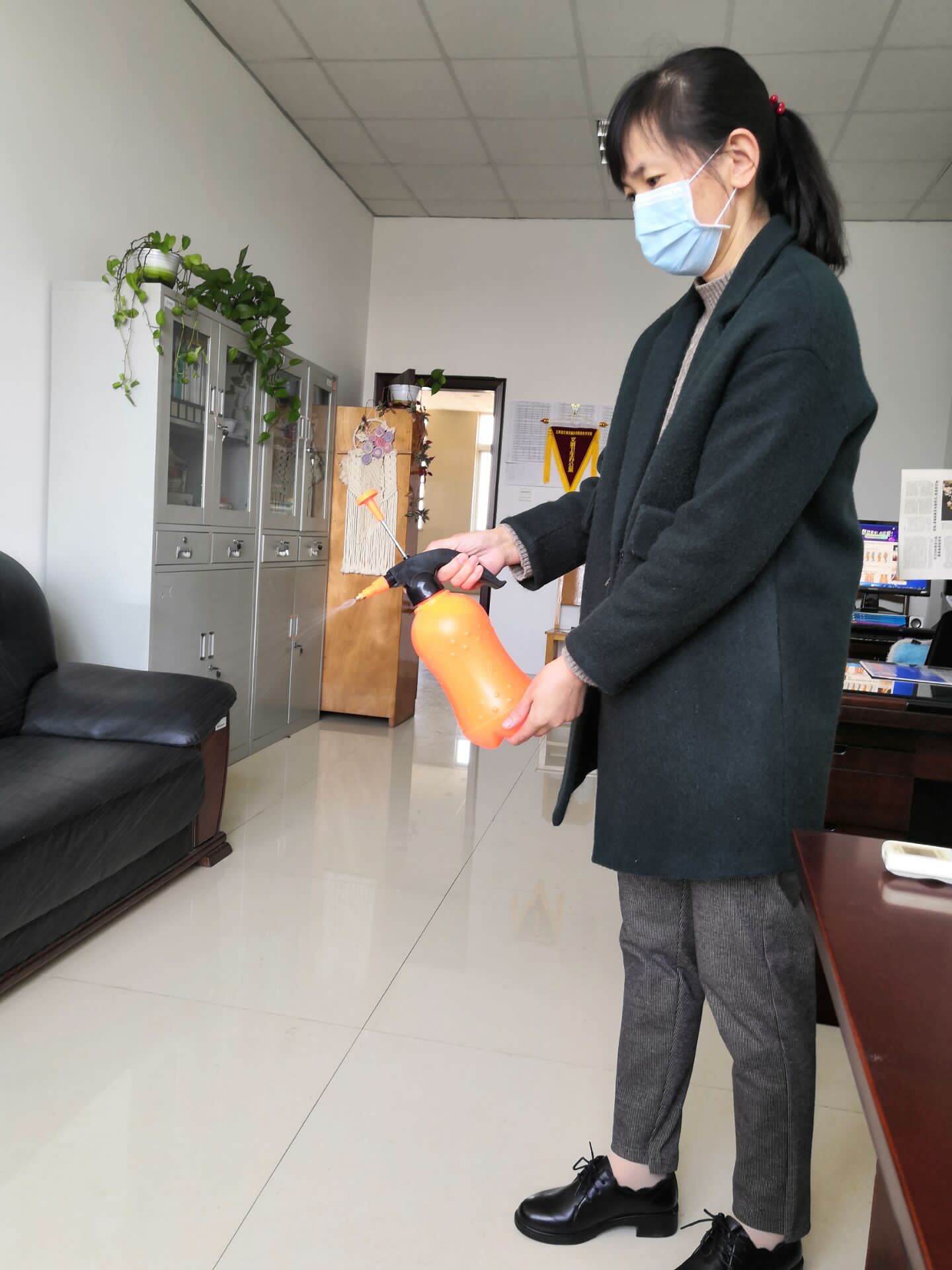 基礎教學部認真做好開學前防疫消毒工作