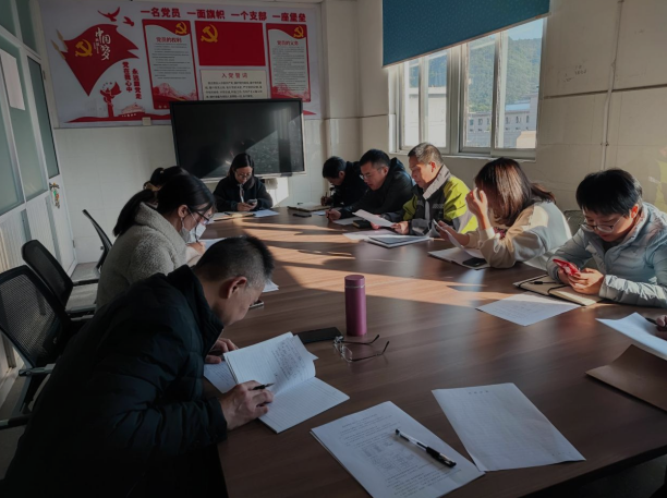 基礎教學部11月召開教學例會