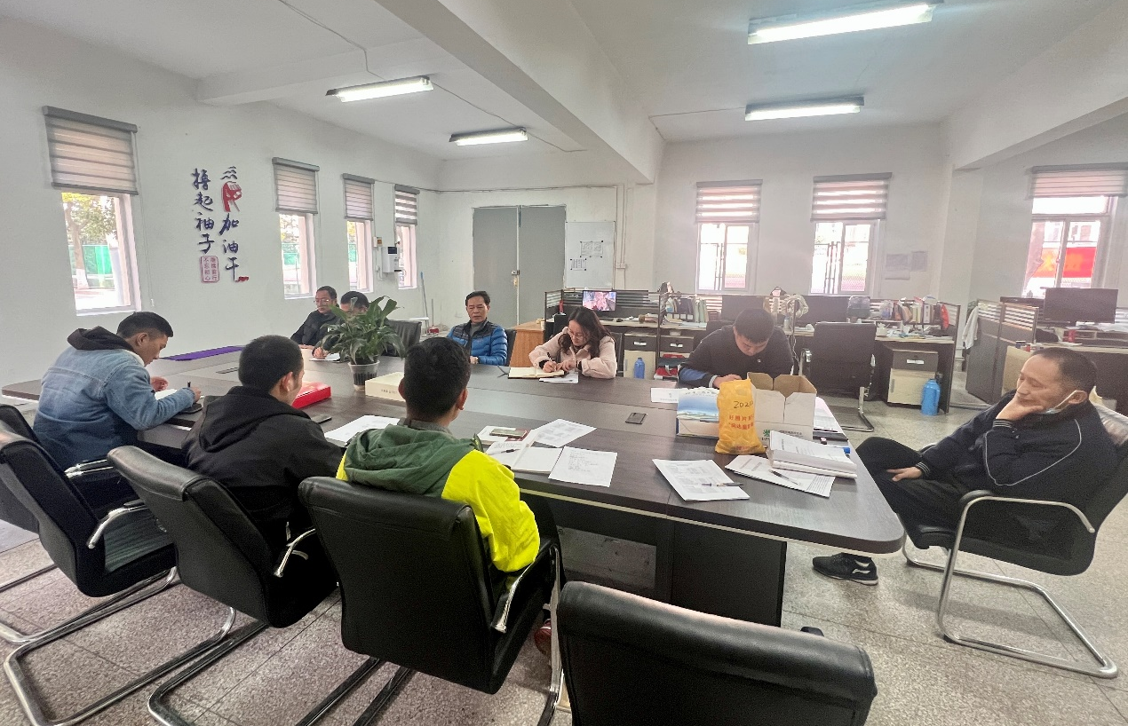 校黨委委員、副校長(zhǎng)耿興華出席體育教研室教研活動(dòng)