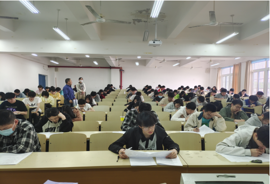 2023年學(xué)校技能競(jìng)賽月英語能力競(jìng)賽圓滿舉行