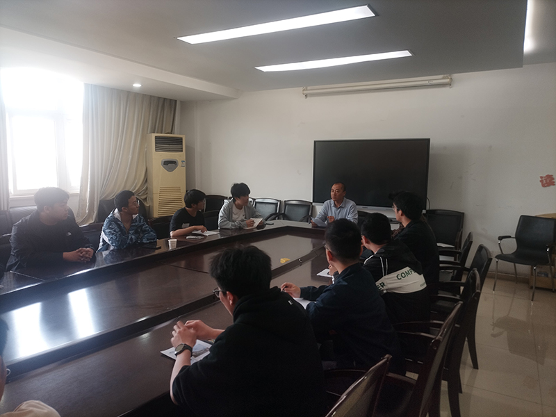 機(jī)電工程學(xué)院召開信息員培訓(xùn)大會(huì)