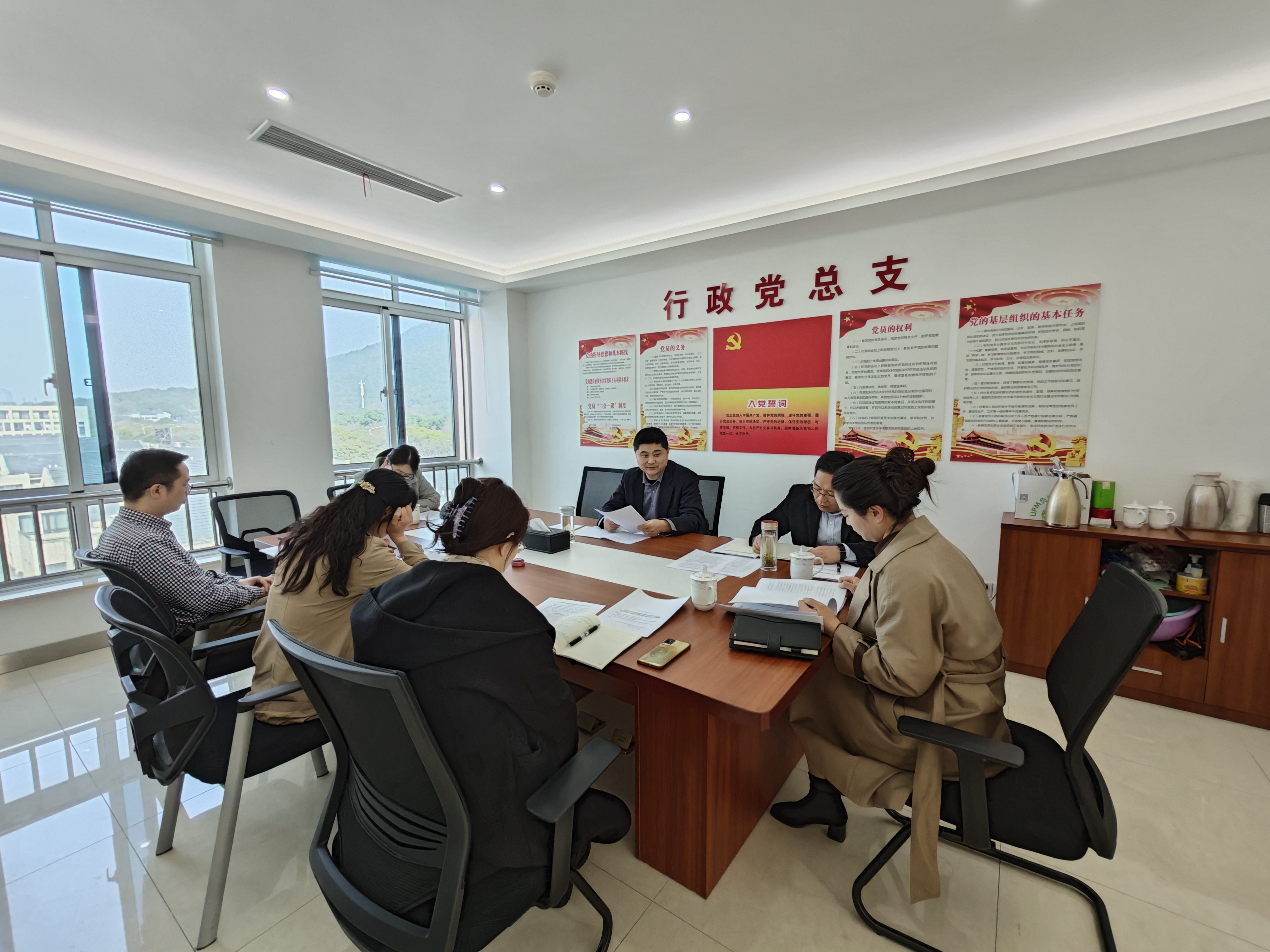 學(xué)校召開廉潔學(xué)校建設(shè)工作推進(jìn)會(huì)