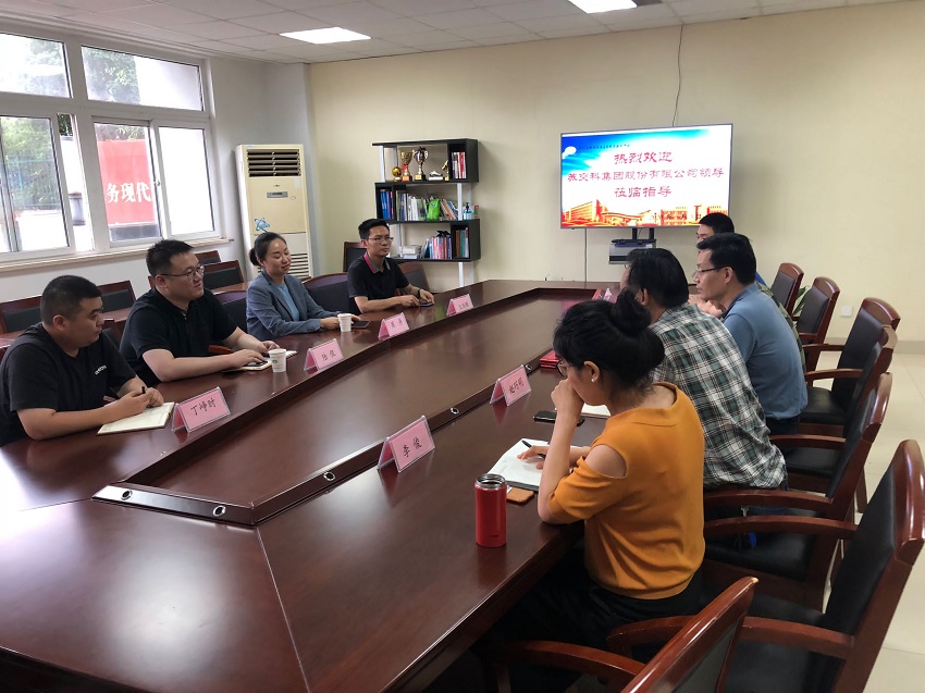 蘇交科集團(tuán)領(lǐng)導(dǎo)來(lái)交通工程學(xué)院交流調(diào)研