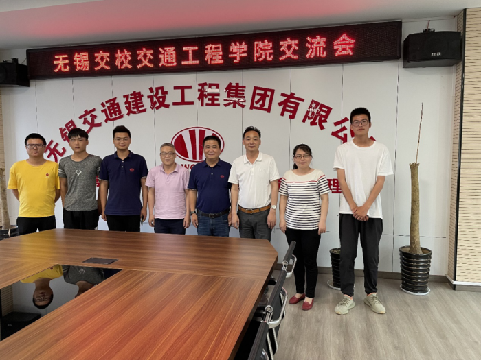 加強(qiáng)校企溝通 共謀育人模式