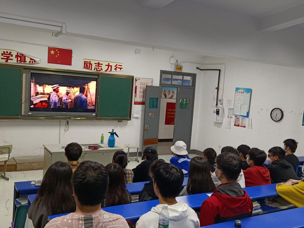 交通工程學(xué)院組織 “五一”愛國主義教育活動