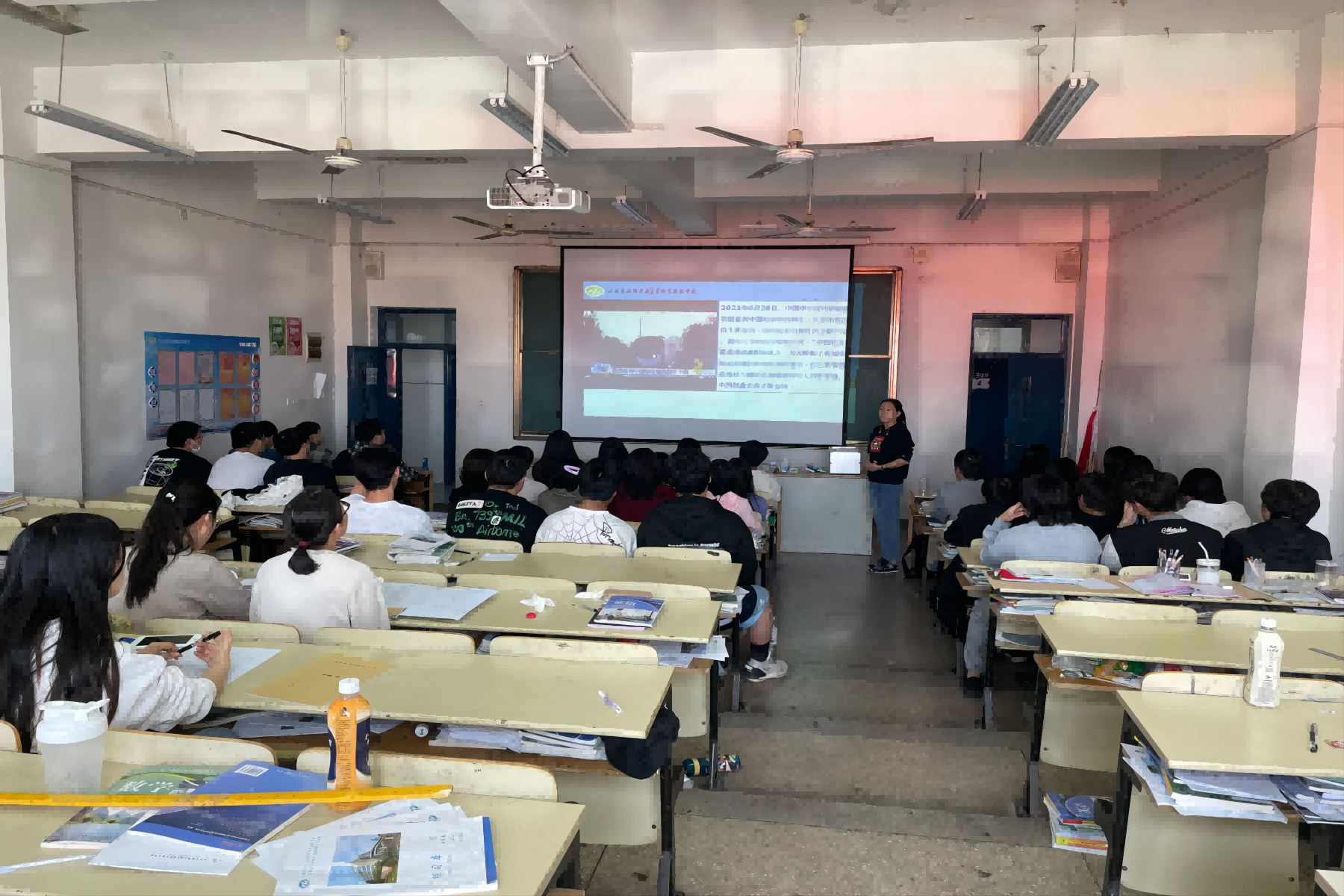 交通工程學(xué)院舉辦鄒江娜老師院級公開課