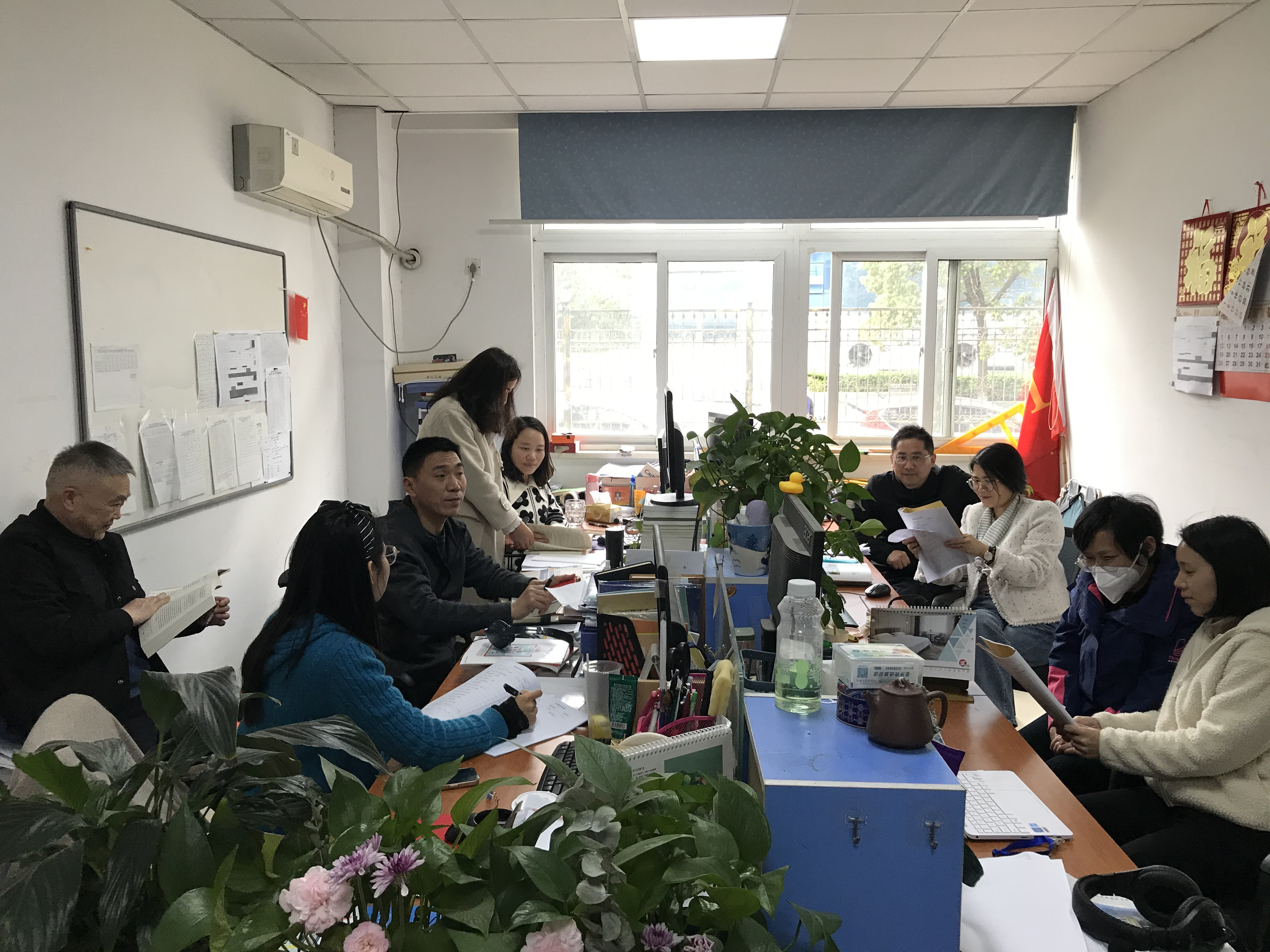 道路橋梁教研室組織政治學(xué)習暨開展教研活動