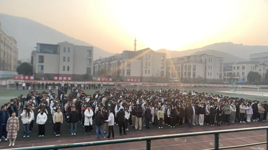聚焦學(xué)風(fēng)建設(shè)，注重技能提升 ——交通工程學(xué)院升旗儀式圓滿舉行