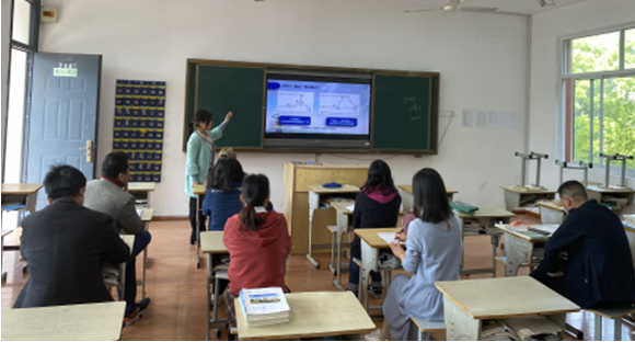 機(jī)械工程學(xué)院組織教師開展市教學(xué)大賽備賽評(píng)課工作
