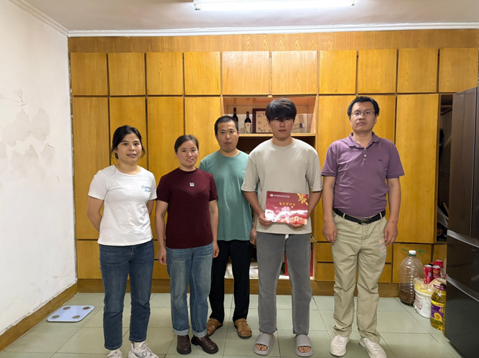 “夏日送關(guān)懷 家訪潤(rùn)心田”｜機(jī)械工程學(xué)院開(kāi)展暑期家庭經(jīng)濟(jì)困難學(xué)生家訪活動(dòng)