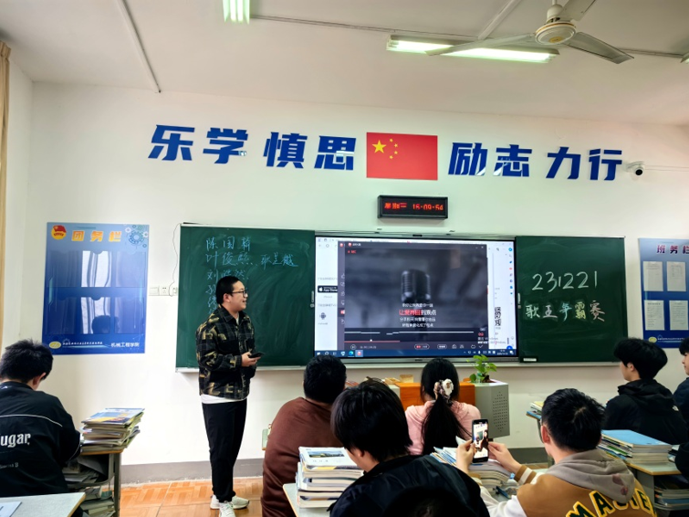 歌王爭霸賽，頂峰對(duì)決，誰與爭鋒