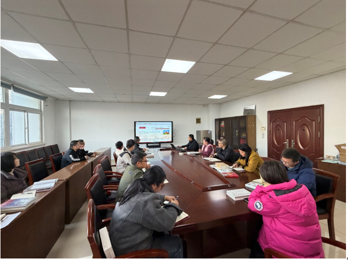 汽車工程學(xué)院召開黨總支理論學(xué)習(xí)中心組學(xué)習(xí)(擴(kuò)大)會(huì)議