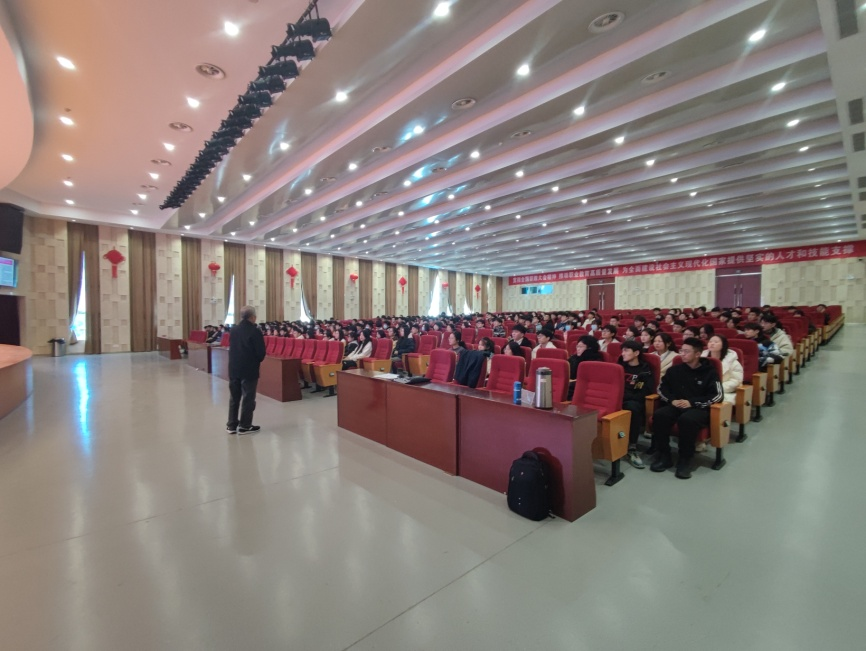 傳承延安精神  爭做“三有”新人