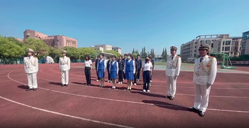 我們正青春，一起向未來(lái)！