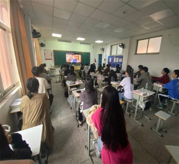 與心靈相約，與健康同行——學(xué)校舉辦 “3·25善愛我”心理健康教育系列活動