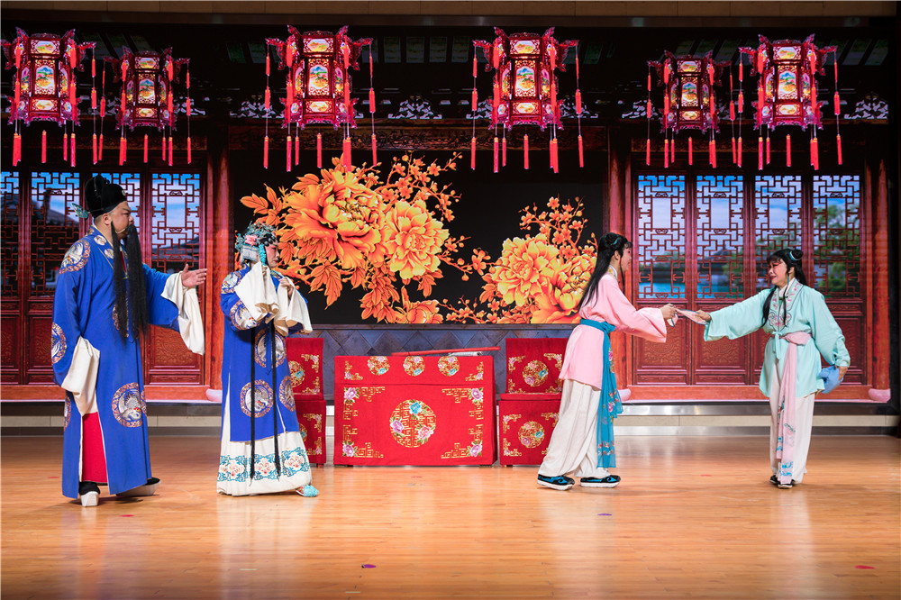 1605517334875065597.jpg 2020-11鏈_3鐪佷氦閫_楂橀泤鑹烘湳榪涙牎鍥_DLWY5424_副本.jpg