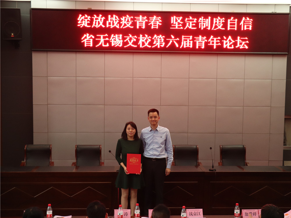 1590711621553031466.jpg IMG_9216.jpg