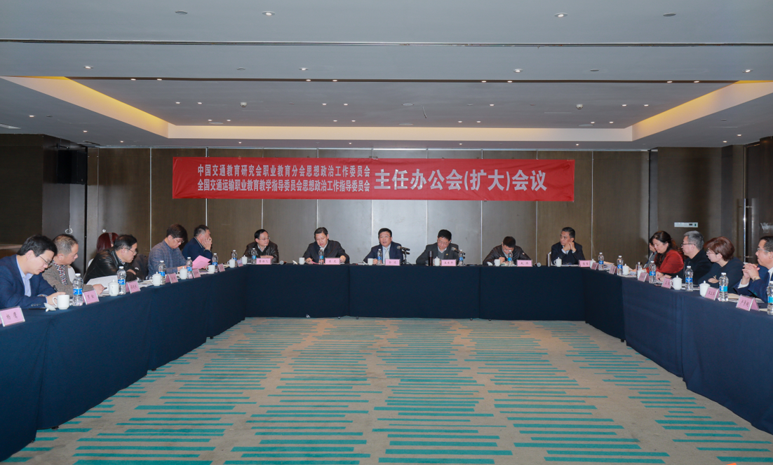 1542716854807088273.png blob.png