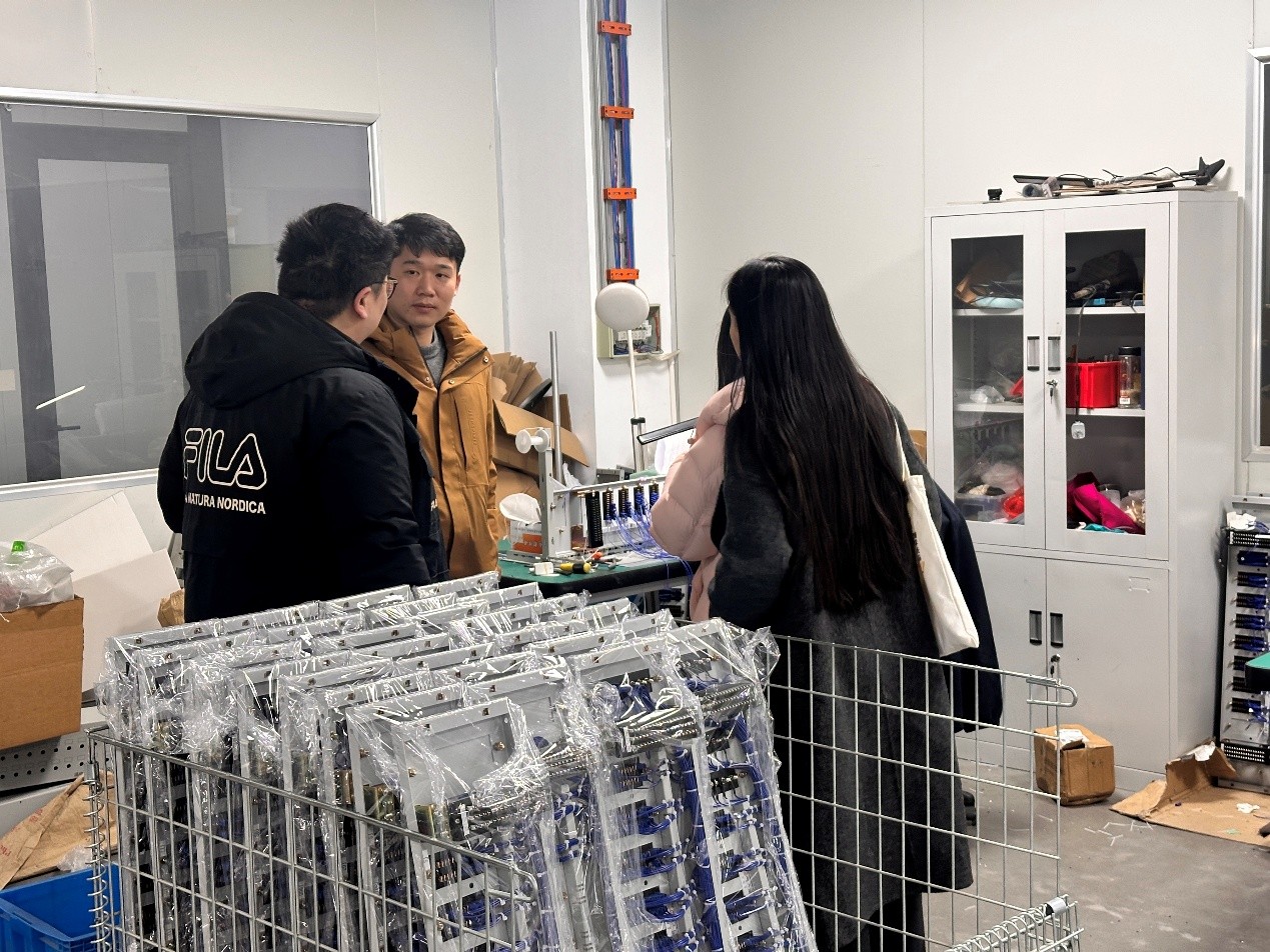 交通工程學(xué)院建設(shè)工程管理（城軌）教研室赴揚(yáng)中市綠揚(yáng)軌道交通器材公司調(diào)研交流