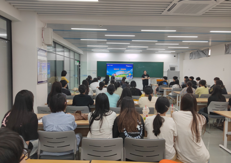 智啟未來  易購新程  ——蘇寧易購校園人才戰(zhàn)略宣講會在我校成功舉辦