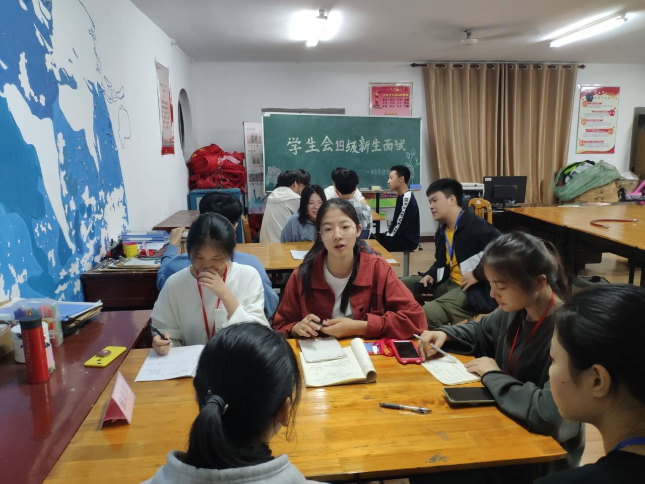 青春風采，繼往開來                       ——信息管理學院學生會2019級招新面試