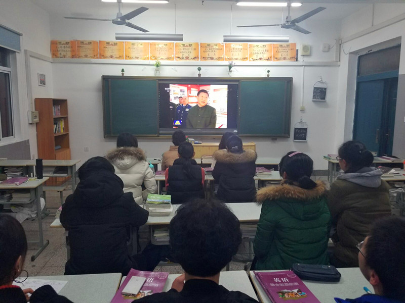 信息管理學(xué)院組織學(xué)生觀看央視新聞聯(lián)播進(jìn)一步加強(qiáng)意識形態(tài)教育