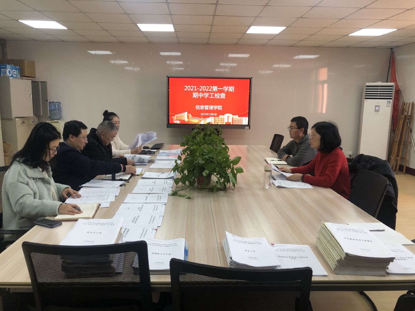 學(xué)工處副處長籍鑫慧一行赴信息管理學(xué)院開展2021-2022學(xué)年第一學(xué)期學(xué)生工作期中檢查