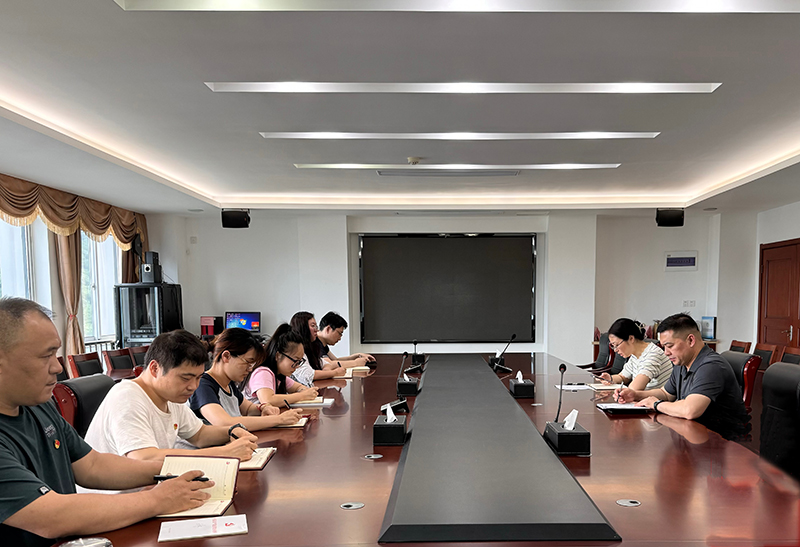 行政第三黨支部開展黨員過“政治生日”暨支部書記講黨課活動(dòng)